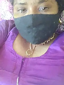 Snapshot of Tamilreethu chatting on November 7, 2025, 6:41 pm Tamilreethu online show from November 7, 2025, 6:41 pm