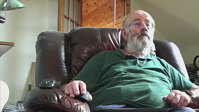 Snapshot of janzer13 chatting on November 2, 2025, 1:57 pm janzer13 online show from November 2, 2025, 1:57 pm