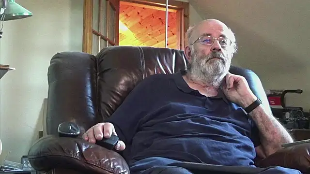 Snapshot of janzer13 chatting on November 20, 2025, 3:12 pm janzer13 online show from November 20, 2025, 3:12 pm