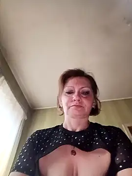 Snapshot of MariannaSky471 chatting on November 8, 2025, 6:02 am MariannaSky471 online show from November 8, 2025, 6:02 am