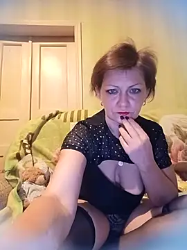 Snapshot of MariannaSky471 chatting on December 5, 2025, 4:21 am MariannaSky471 online show from December 5, 2025, 4:21 am