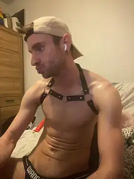 sexbooy27 online show from May 19, 2026, 9:32 pm