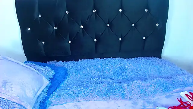 Snapshot of Gabi_Jhons_23 chatting on December 21, 2025, 8:43 am Gabi Jhons 23 online show from December 21, 2025, 8:43 am