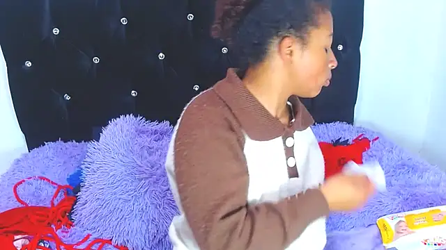 Snapshot of Gabi_Jhons_23 chatting on December 23, 2025, 9:18 am Gabi Jhons 23 online show from December 23, 2025, 9:18 am