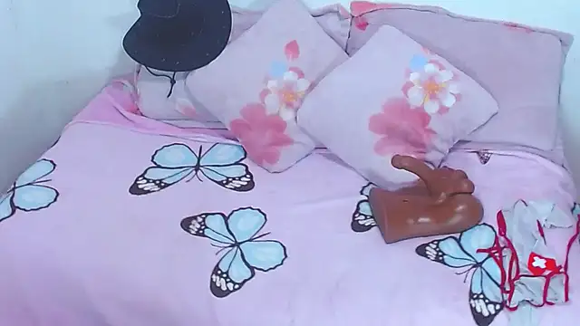 Snapshot of Gabi_Jhons_23 chatting on February 13, 2026, 8:21 am Gabi Jhons 23 online show from February 13, 2026, 8:21 am