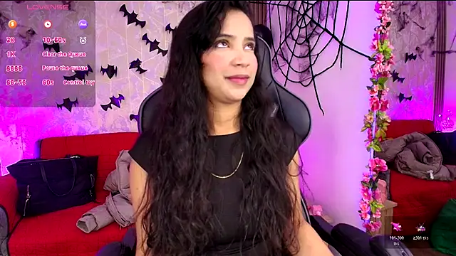 SophiaWalker 1 online show from November 5, 2025, 10:04 am