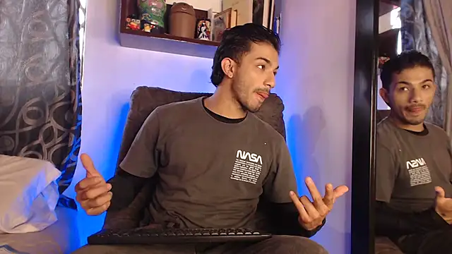 ArturoCardona  online show from April 1, 2026, 12:06 pm