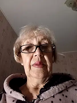 Snapshot of Anatolia5961 chatting on October 15, 2025, 2:44 am Anatolia5961 online show from October 15, 2025, 2:44 am