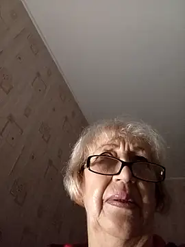 Snapshot of Anatolia5961 chatting on November 18, 2025, 4:28 am Anatolia5961 online show from November 18, 2025, 4:28 am