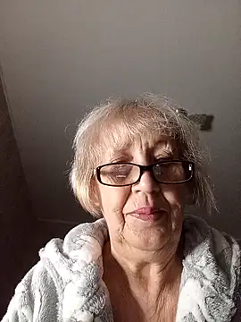 Snapshot of Anatolia5961 chatting on November 30, 2025, 10:14 pm Anatolia5961 online show from November 30, 2025, 10:14 pm