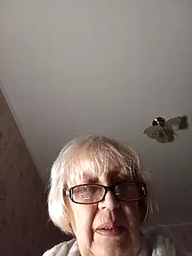 Snapshot of Anatolia5961 chatting on December 3, 2025, 5:33 pm Anatolia5961 online show from December 3, 2025, 5:33 pm