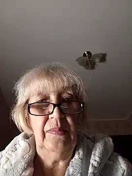 Snapshot of Anatolia5961 chatting on December 19, 2025, 3:02 am Anatolia5961 online show from December 19, 2025, 3:02 am