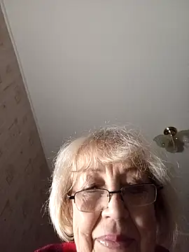 Snapshot of Anatolia5961 chatting on December 23, 2025, 2:09 am Anatolia5961 online show from December 23, 2025, 2:09 am