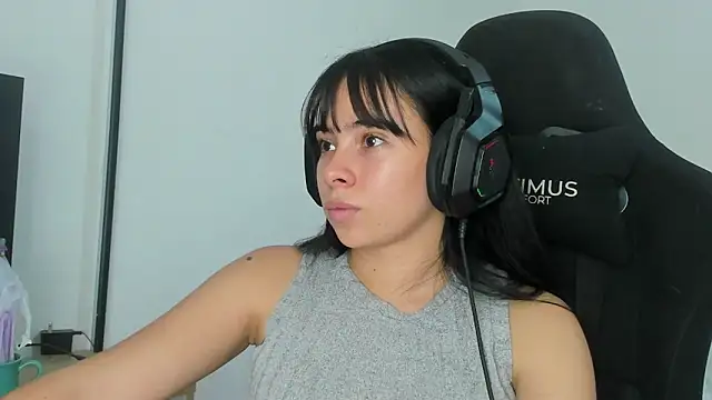 Snapshot of Aishelyng chatting on January 16, 2026, 5:11 am Aishelyng online show from January 16, 2026, 5:11 am