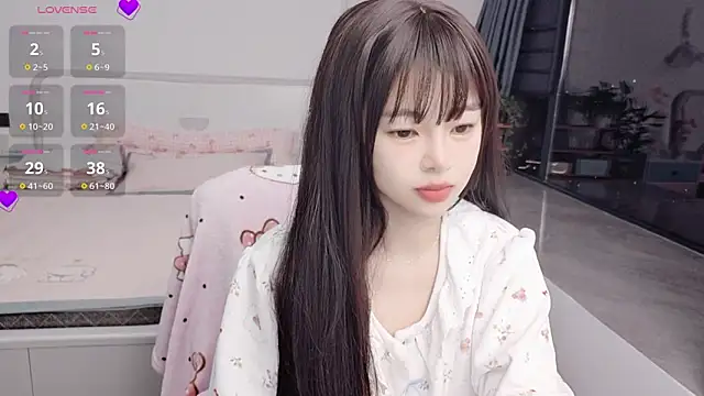 9aunatiis online show from April 22, 2026, 8:43 pm