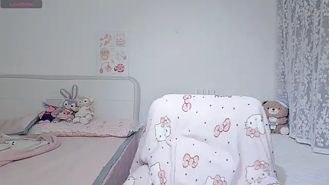 9aunatiis online show from May 18, 2026, 8:03 pm