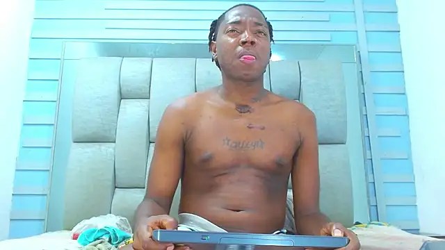 Snapshot of Black_Fire10 chatting on January 17, 2026, 7:50 pm Black Fire10 online show from January 17, 2026, 7:50 pm