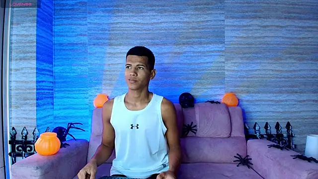 KingStark  online show from October 16, 2025, 11:55 am