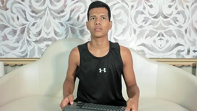 KingStark  online show from November 18, 2025, 2:43 pm