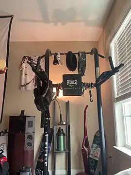 KeYBuMp323 online show from December 21, 2025, 4:03 pm