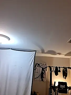 KeYBuMp323 online show from February 15, 2026, 5:15 am