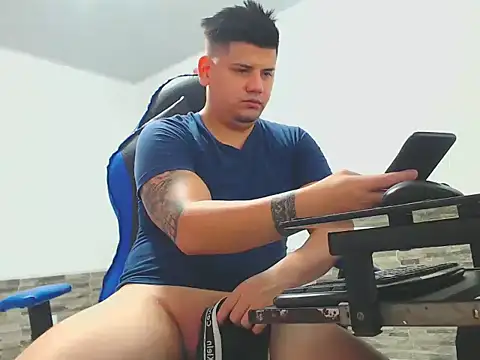 mister cum1999 online show from February 3, 2026, 6:11 am