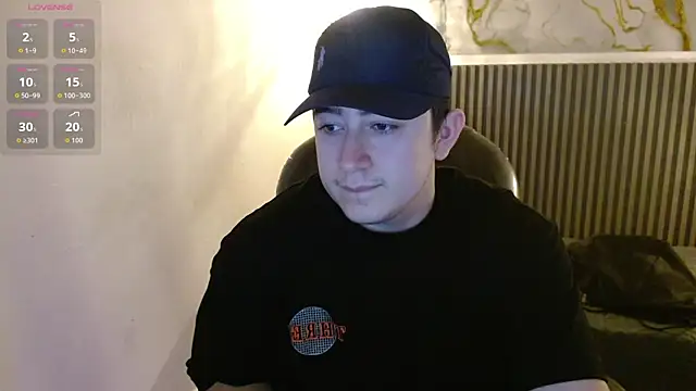 Snapshot of Lancelot_19 chatting on October 15, 2025, 4:34 am Lancelot 19 online show from October 15, 2025, 4:34 am