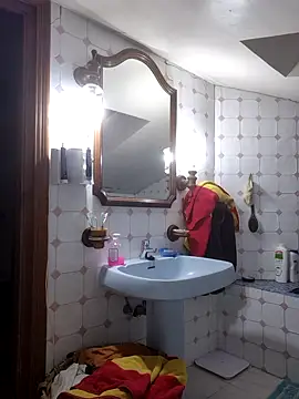 Snapshot of pollita_dura_ chatting on March 9, 2026, 8:46 pm pollita dura online show from March 9, 2026, 8:46 pm