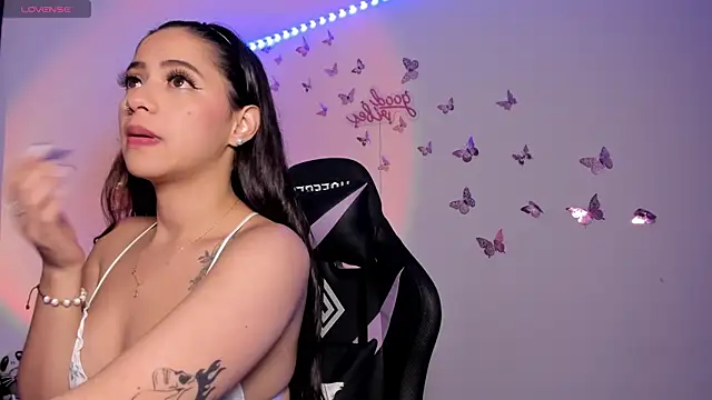 Snapshot of tiffany_sofia_1 chatting on June 1, 2026, 8:54 pm tiffany sofia 1 online show from June 1, 2026, 8:54 pm