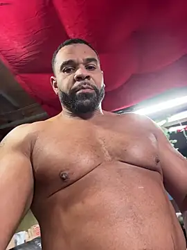 Snapshot of StrongP1738 chatting on December 18, 2025, 6:08 am StrongP1738 online show from December 18, 2025, 6:08 am