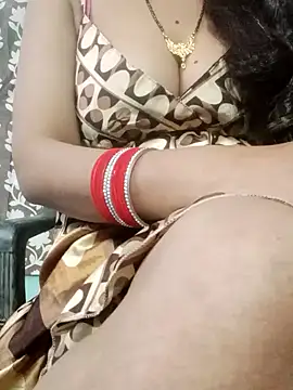 Snapshot of riya_reena chatting on December 18, 2025, 10:43 am riya reena online show from December 18, 2025, 10:43 am