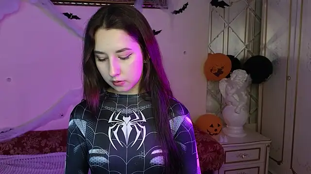 Eva Maller online show from October 27, 2025, 11:36 am