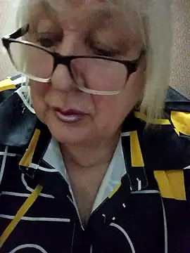 Alexia64231 online show from November 23, 2025, 2:50 pm