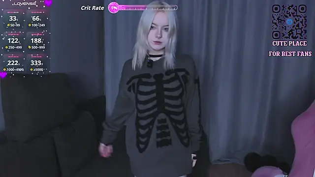 godlikegirlyy online show from February 10, 2026, 6:23 pm