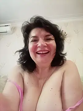 Snapshot of LedyNika chatting on June 27, 2026, 8:52 am LedyNika online show from June 27, 2026, 8:52 am