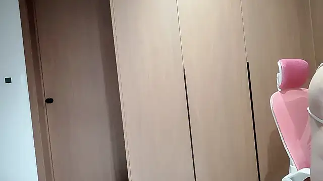 Snapshot of Lilium-520 chatting on January 9, 2026, 12:52 pm Lilium-520 online show from January 9, 2026, 12:52 pm