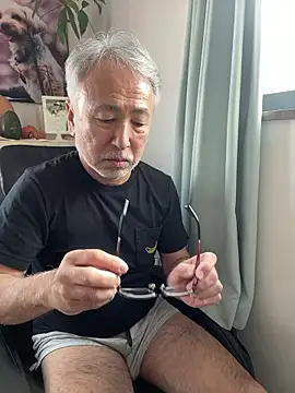 Snapshot of gholly2007 chatting on November 20, 2025, 6:02 am gholly2007 online show from November 20, 2025, 6:02 am