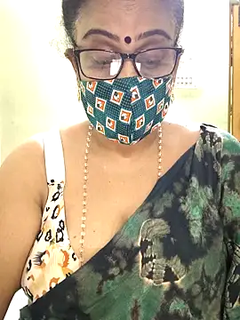 Snapshot of sweet-lotus chatting on October 8, 2025, 6:33 am sweet-lotus online show from October 8, 2025, 6:33 am