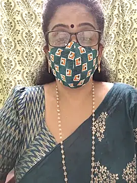 Snapshot of sweet-lotus chatting on October 9, 2025, 4:49 pm sweet-lotus online show from October 9, 2025, 4:49 pm