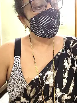 Snapshot of sweet-lotus chatting on October 11, 2025, 5:50 am sweet-lotus online show from October 11, 2025, 5:50 am