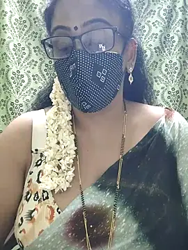 Snapshot of sweet-lotus chatting on October 15, 2025, 5:24 pm sweet-lotus online show from October 15, 2025, 5:24 pm