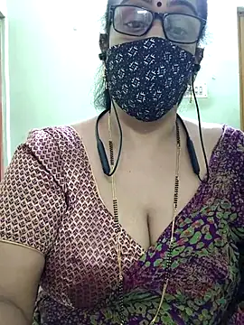 Snapshot of sweet-lotus chatting on December 14, 2025, 1:38 pm sweet-lotus online show from December 14, 2025, 1:38 pm