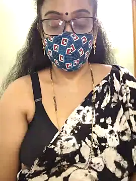 Snapshot of sweet-lotus chatting on December 19, 2025, 3:35 am sweet-lotus online show from December 19, 2025, 3:35 am