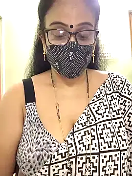 Snapshot of sweet-lotus chatting on December 22, 2025, 3:25 am sweet-lotus online show from December 22, 2025, 3:25 am