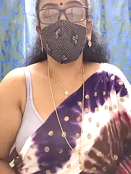 Snapshot of sweet-lotus chatting on February 5, 2026, 10:47 pm sweet-lotus online show from February 5, 2026, 10:47 pm