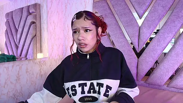 Snapshot of redd_pandaa chatting on November 30, 2025, 3:21 am redd pandaa online show from November 30, 2025, 3:21 am