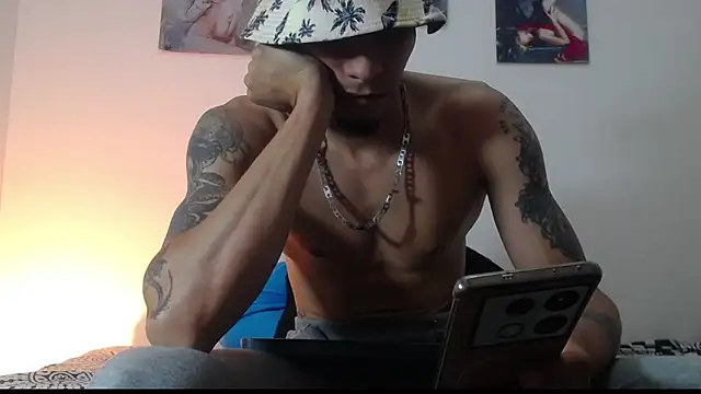 Snapshot of Daniel_laverde chatting on October 26, 2025, 3:12 am Daniel laverde online show from October 26, 2025, 3:12 am