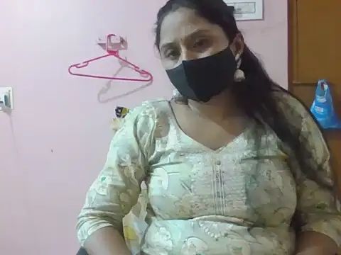 Snapshot of itsabika chatting on December 14, 2025, 9:58 am itsabika online show from December 14, 2025, 9:58 am