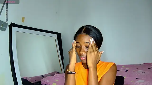 shantall ebony1 online show from November 30, 2025, 11:47 am