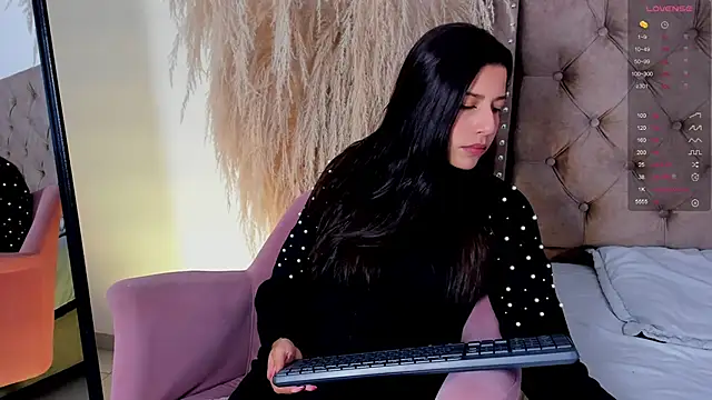 Snapshot of Aria_sweetling chatting on September 24, 2025, 10:07 am Aria sweetling online show from September 24, 2025, 10:07 am